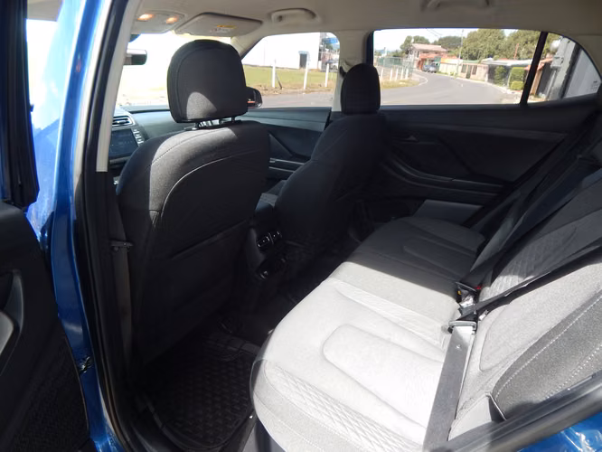 HYUNDAI CRETA GL AUTOMATICO 2024 - Imagen 7