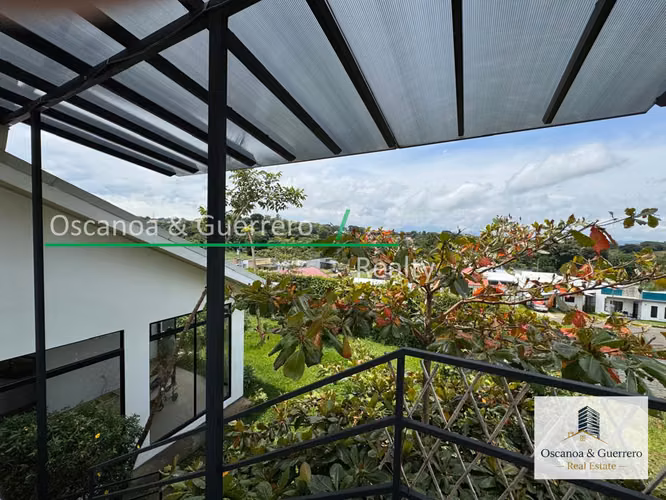 VENTA CASA de 2 niveles en Tacares de Grecia, Alajuela