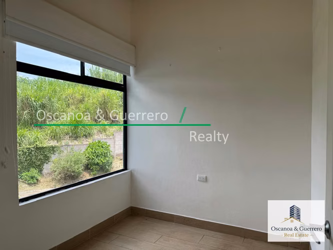 VENTA CASA de 2 niveles en Tacares de Grecia, Alajuela
