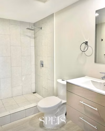 Alquiler de Apartamento en Azenza Towers, Uruca