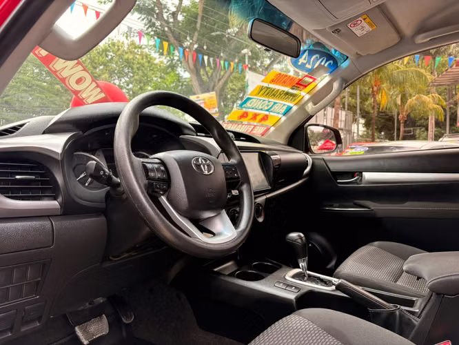 TOYOTA HILUX SRV-2024-AUTO-TDI- - Imagen 5