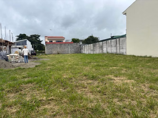 Venta terreno residencial Santo Domingo Heredia