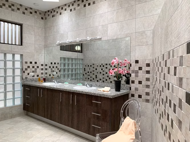 Casa de un nivel en alquiler en San Rafael de Escazú | 3 habitaciones con baño privado