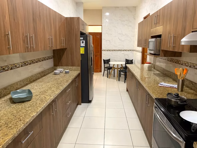 Single-Story Home for Rent | San Rafael, Escazú | 3 En-Suite Bedrooms | US$1,800 + VAT