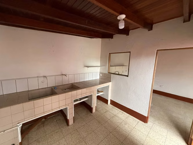 Casa en Alquiler en el Centro de Orotina - Imagen 4