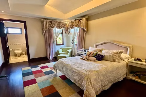 Casa tipo Colonial con Piscina en Condominio en Santo Domingo de Heredia - Imagen 12