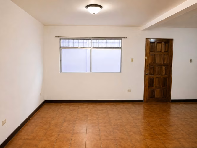 2 casas + 2 apartamentos | $580.000 | Valorada en +$800.000 | Junto a la UCR - 11 - Imagen 7