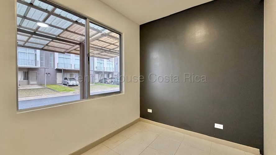 Hermosa Casa en Condominio | San Antonio,  Alajuela