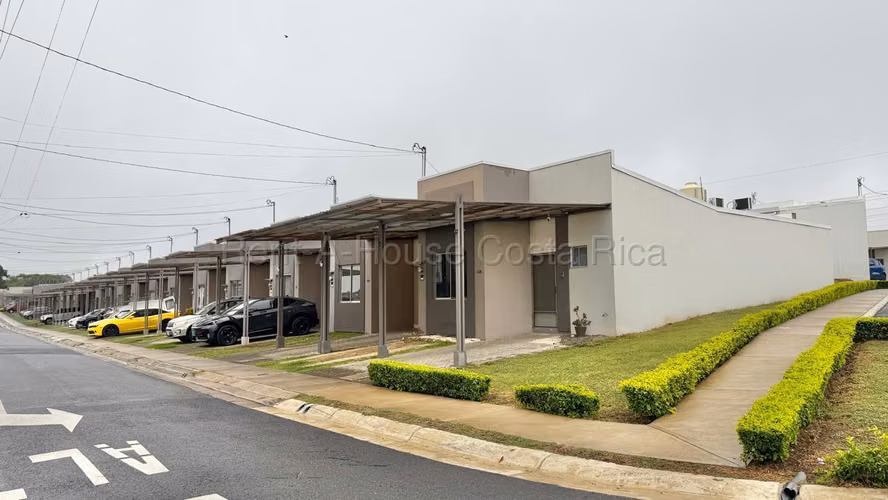 Hermosa Casa en Condominio | San Antonio,  Alajuela