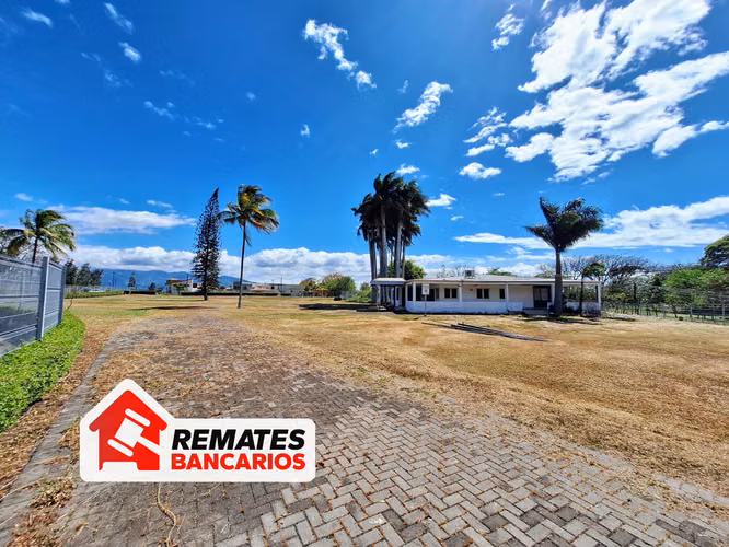 Lote Comercial en Venta, El Coyol, Alajuela , Remate