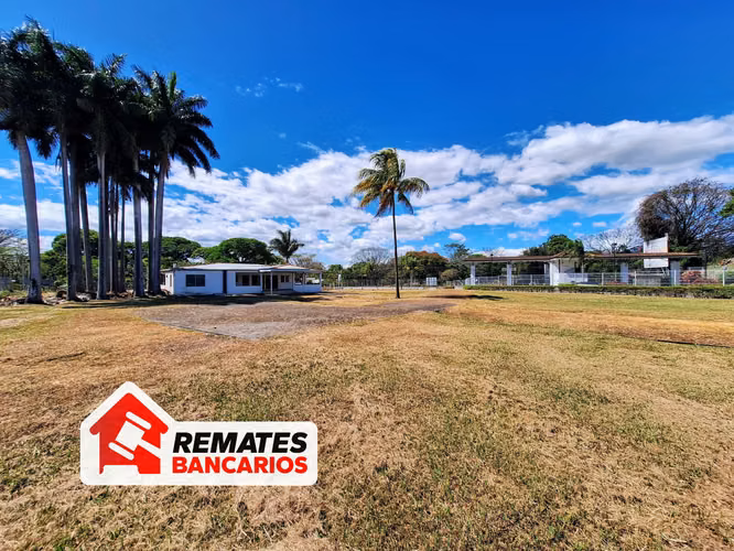 Lote Comercial en Venta, El Coyol, Alajuela , Remate