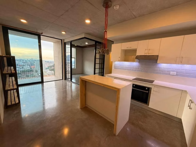 Alquiler de Apartamento Urbn Escalante, Piso 25.