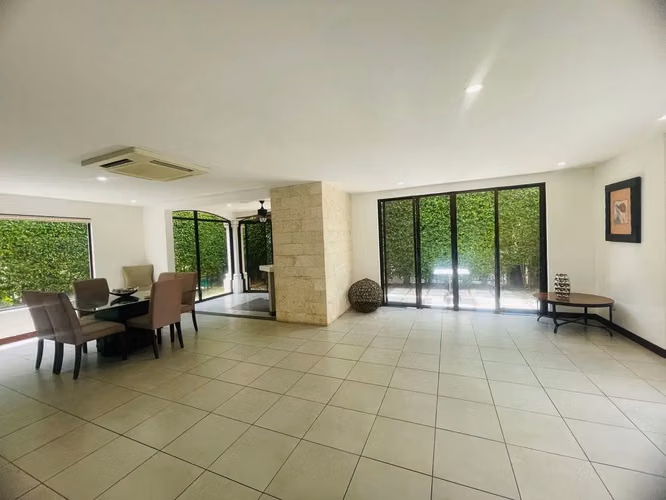 ALQUILER y VENTA DE CASA EN CONDOMINIO VIA NOVA Santa Ana 1094