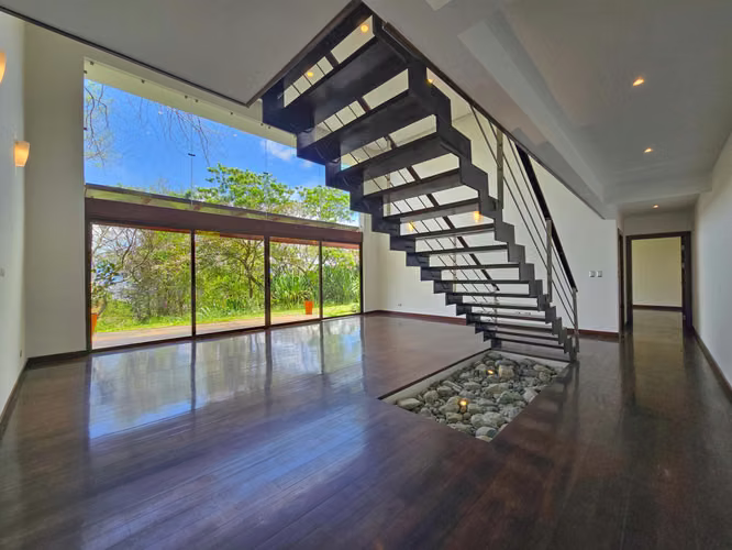 Lujosa Casa Contemporánea en Residencial Montaña del Sol / Santa Ana / 420 m² / Lote 1.577 m² - Imagen 9