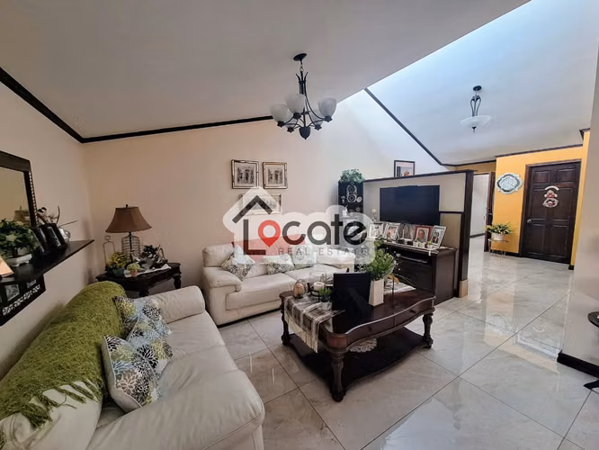 Venta de casa en Condominio Altos del Horizonte, Escazú - Imagen 3