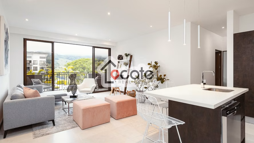 Apartamento en venta, moderno y dentro de un resort! Santa Ana