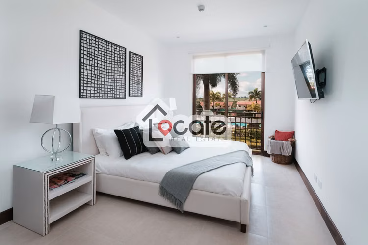 Apartamento en venta, moderno y dentro de un resort! Santa Ana - Imagen 7
