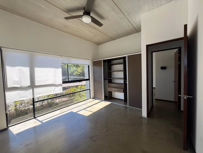 266 / Venta / Santa Ana, Piedades / 2 habitaciones / Balcón / Amenidades /OFERTA