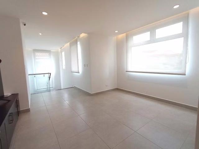 Casa en venta en San Isidro RAH 25-1931 - Imagen 3