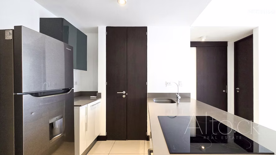 VIVA EN LAS ALTURAS DE ROHRMOSER  |  1 HABITACION  |  LINEA BLANCA