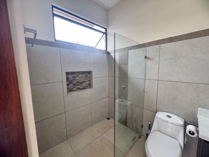 Moderna Casa en venta Grecia - Imagen 8