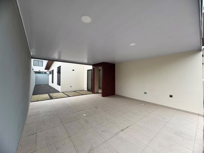 Moderna Casa en venta Grecia - Imagen 12