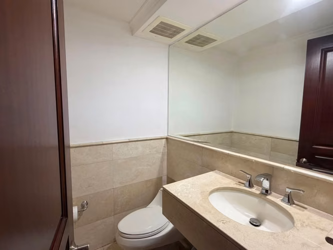 Apartamento de lujo en venta en El Cortijo, Escazú – Amoblado y remodelado