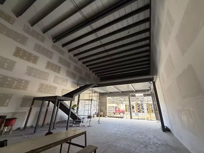 ALQUILER | OFIBODEGA NUEVA | PARQUE EMPRESARIAL SANTAMARÍA KS