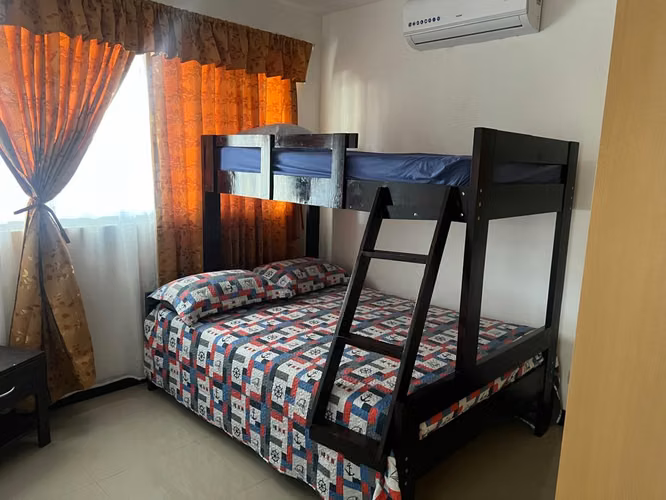CASA AMOBLADA EN VENTA FRENTE A PLAYA BEJUCO – PARRITA