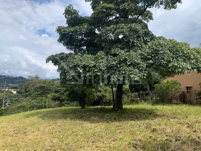 Venta de lote plano con vistas en Santa Ana - Imagen 11