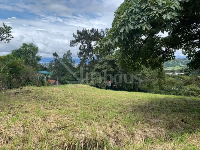 Venta de lote plano con vistas en Santa Ana - Imagen 12