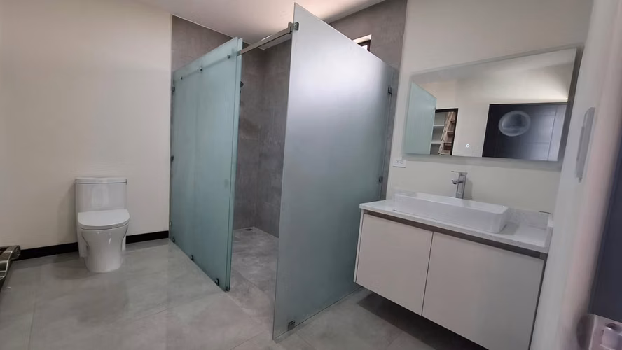 Venta de casa en Condominio, Tres Rios, Cartago 18148