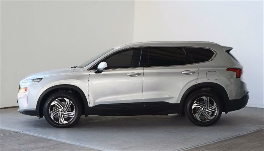 HYUNDAI SANTA FE 2023 AUTOMÁTICA GASOLINA PLATEADO - Imagen 2