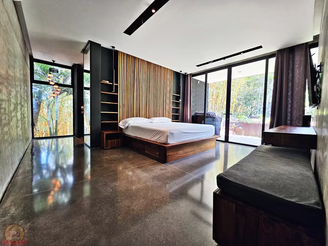 Casa Moderna de 1 Nivel 3habs+Serv en Escazú | 1.398m² | Diseño de Autor
