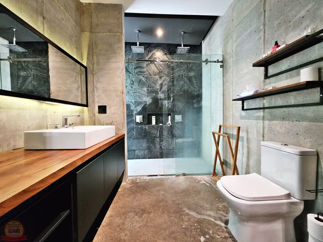Casa Moderna de 1 Nivel 3habs+Serv en Escazú | 1.398m² | Diseño de Autor