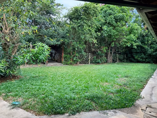 VENDO CASA DE 1 PLANTA EN ESCAZÚ.
