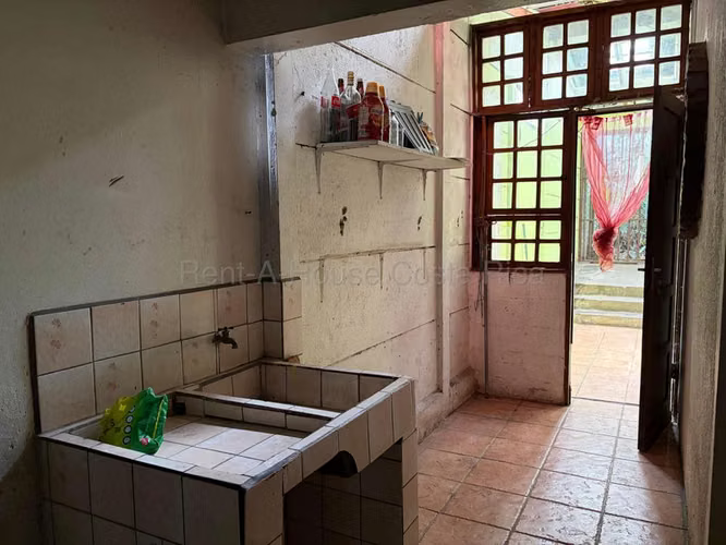 Venta de Casa en Desamparados, San José. RAH 27-193 Uso de Suelo Mixto - Imagen 11