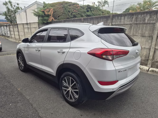 Hyundai tucson - Imagen 6