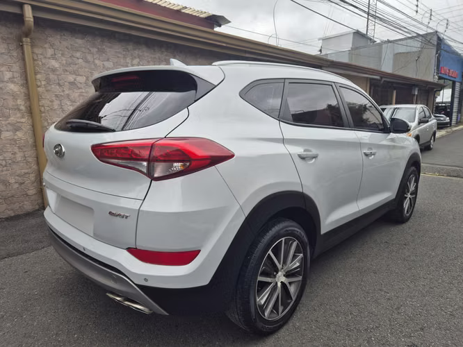 Hyundai tucson - Imagen 2