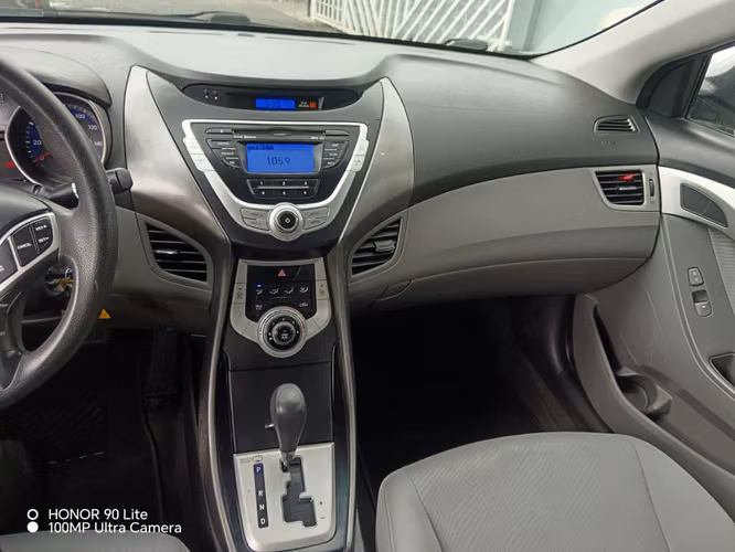 Hyundai elantra - Imagen 22