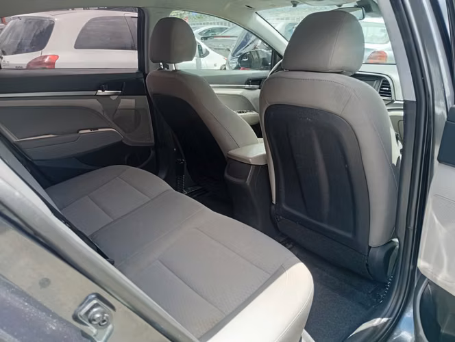 Hyundai elantra  - Imagen 12