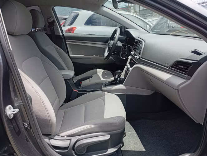 Hyundai elantra  - Imagen 11