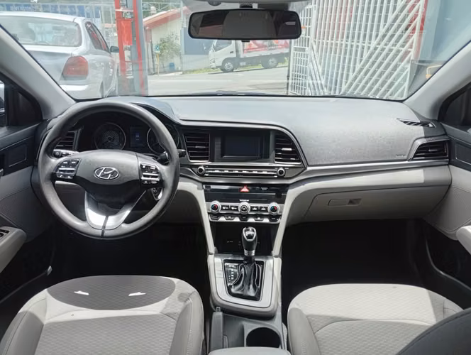 Hyundai elantra  - Imagen 9