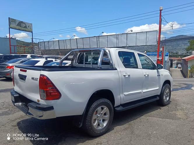 Toyota hilux - Imagen 5