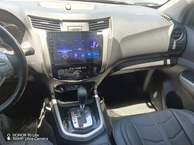Nissan frontier NP300