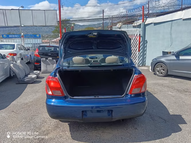 Toyota echo - Imagen 12