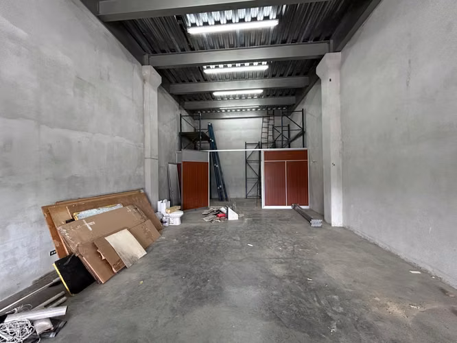 Bodega con Uso Industrial en Alquiler en Guachipelín de Escazú - Imagen 2