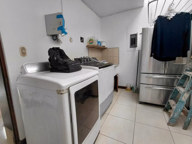 ALQUILER DE CASA EN CONDOMINIO