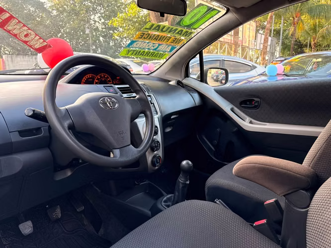 TOYOTA YARIS VVT-I-2010-HATCHBACK-MANUAL-CAJA 5TA-4.675.000 - Imagen 5