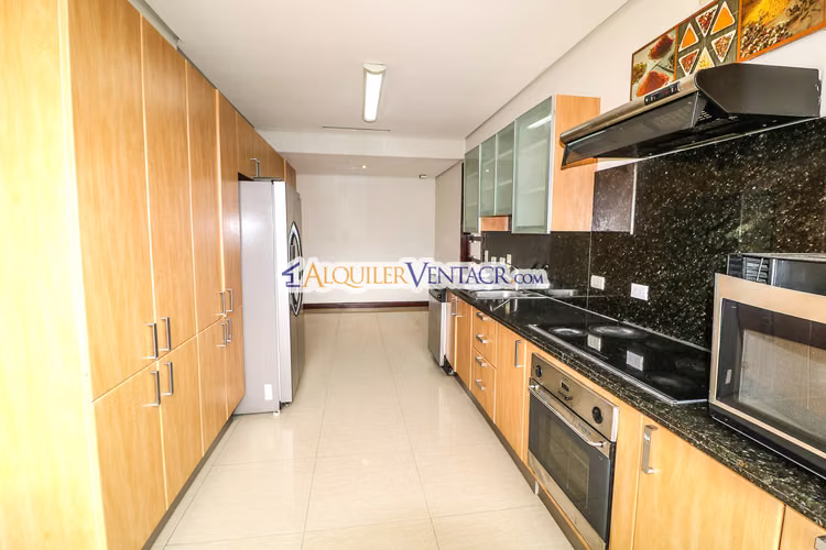 LUJOSO APARTAMENTO DE 324 M2 DE 4 HABIT. EN LOS LAURELES ESCAZU - Imagen 6